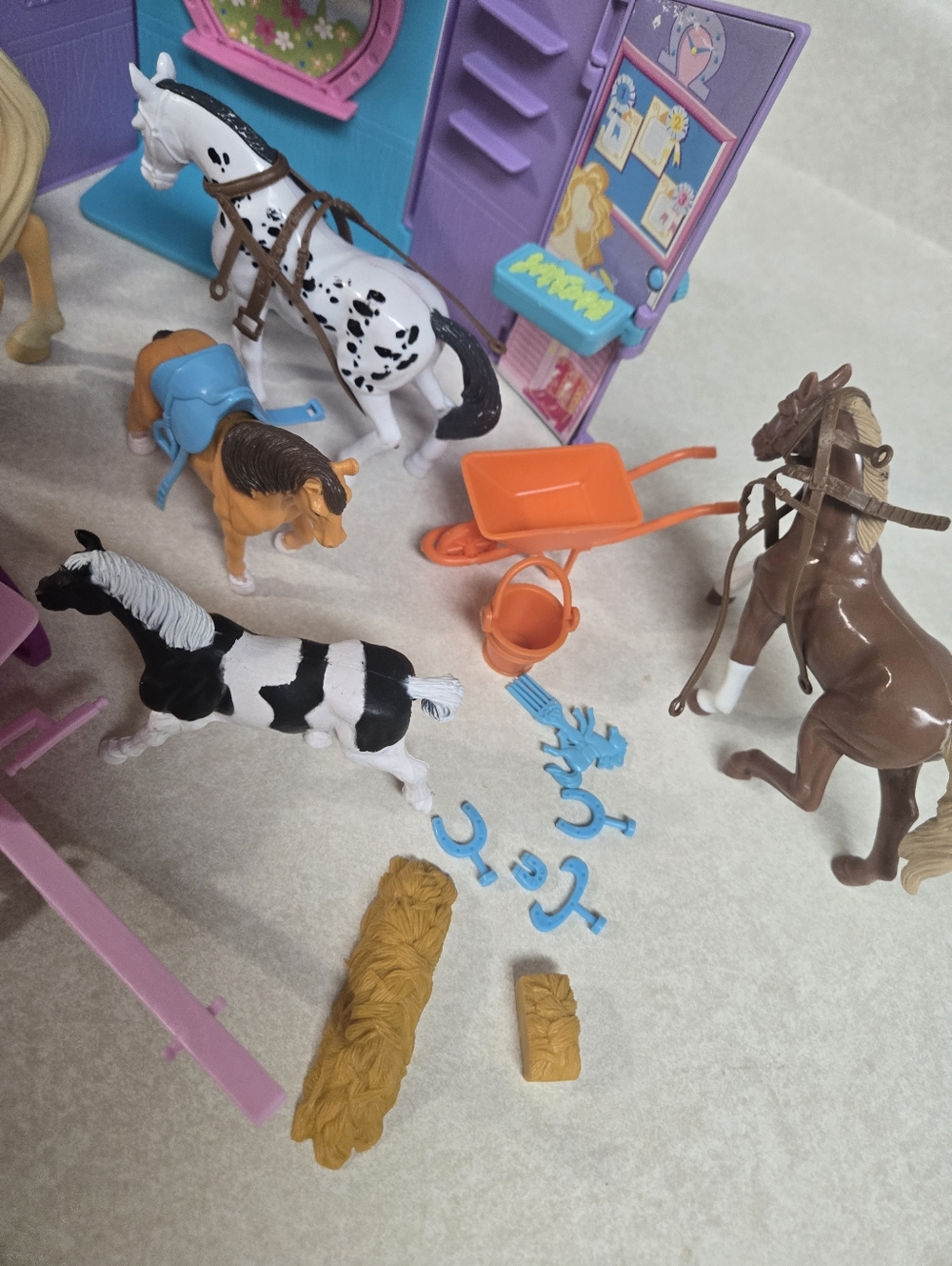Horse Stable Ranch Toy Bundle - Picture 10 of 16